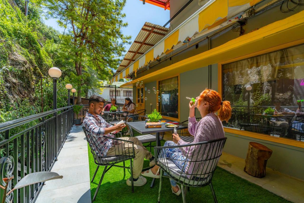 The Hosteller Mussoorie, Mall Road Exterior photo